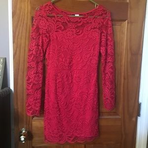 Lace red fitted dress